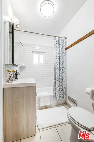 $2,395 | 1319 South Mansfield Avenue, Los Angeles, CA 90019