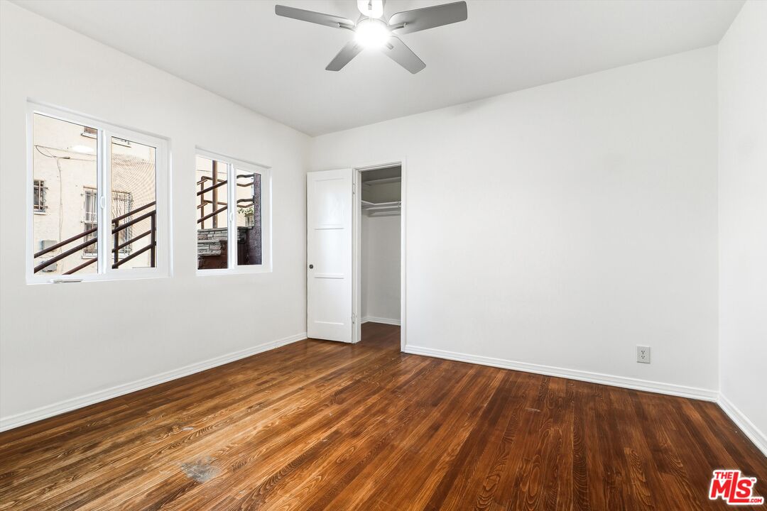 1319 South Mansfield Avenue Los Angeles, CA 90019 - Photo 20 of 26