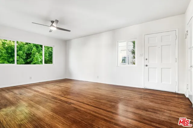 $2,395 | 1319 South Mansfield Avenue, Los Angeles, CA 90019