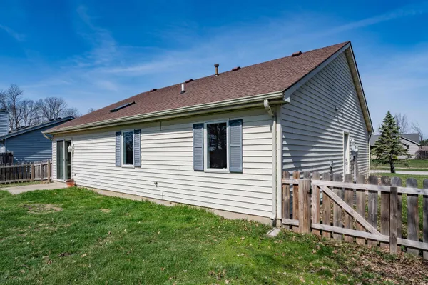 $234,900 | 7422 Woodsmill Court, Fort Wayne, IN 46835