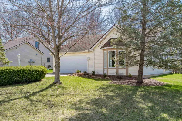 $234,900 | 7422 Woodsmill Court, Fort Wayne, IN 46835