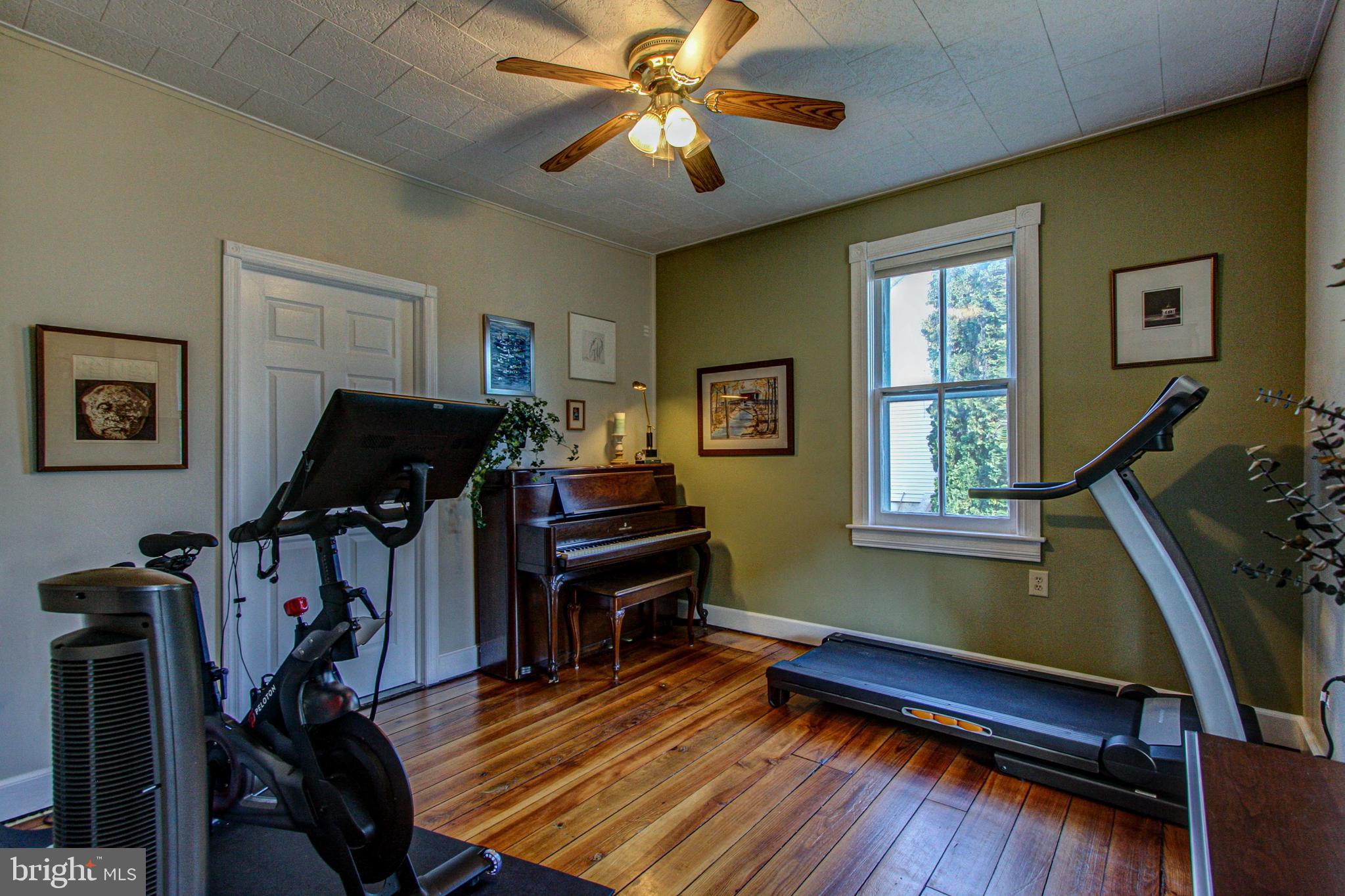 1117 Easton Road Riegelsville, PA 18077 - Photo 19 of 55 Dining Room