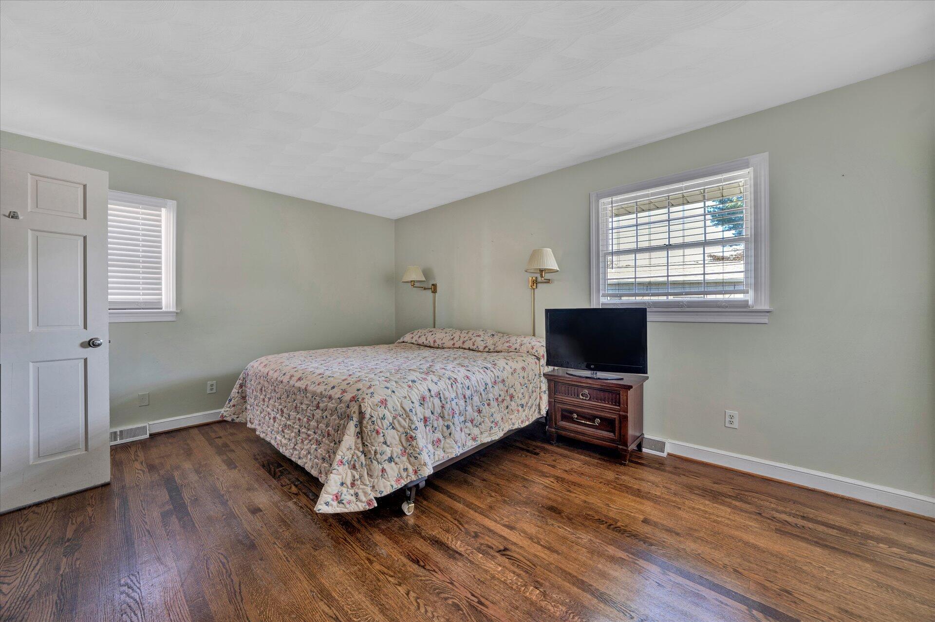 426 Highfield Road Salem, VA 24153 - Photo 16 of 29 16-DSC00043