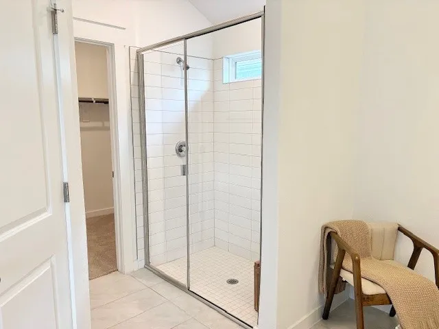 a view of an empty walk in closet