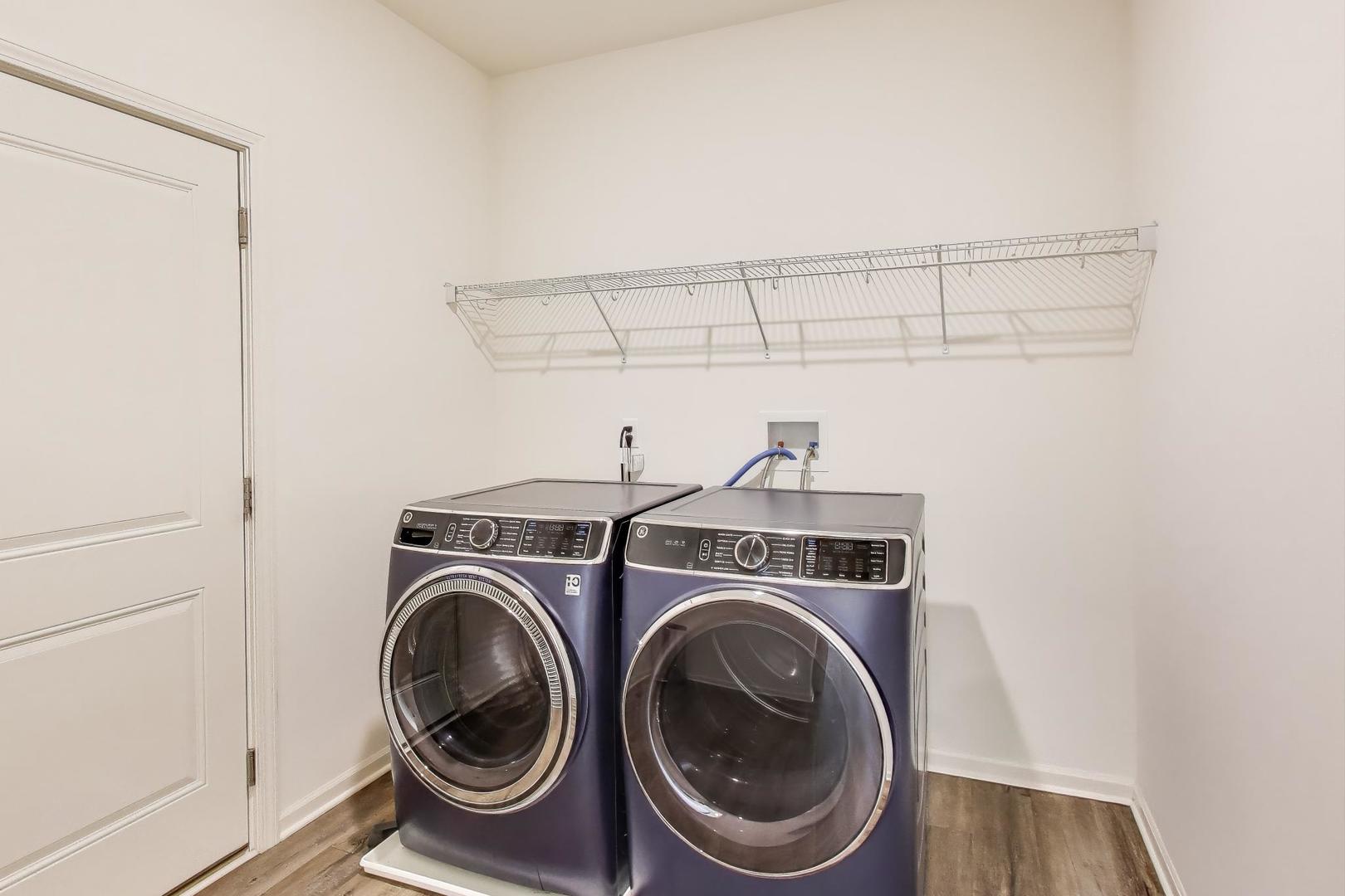 2058 Ingemunson Lane Yorkville, IL 60560 - Photo 30 of 55 a utility room with dryer and washer
