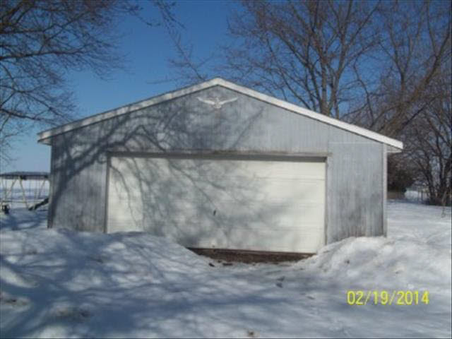 2922 North Custer Road Monroe, MI 48162 - Photo 2 of 6 20394144-1.JPG