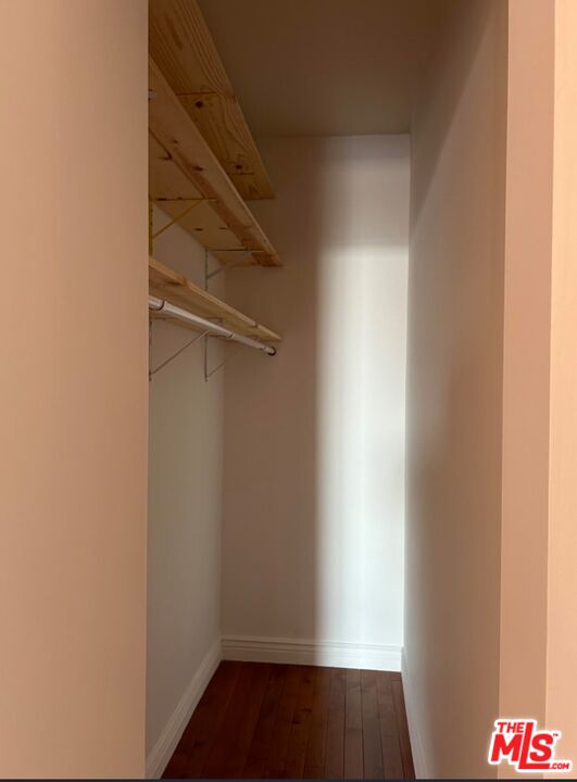 652 Mateo Street, Unit 303 Los Angeles, CA 90021 - Photo 9 of 12 a view of closet