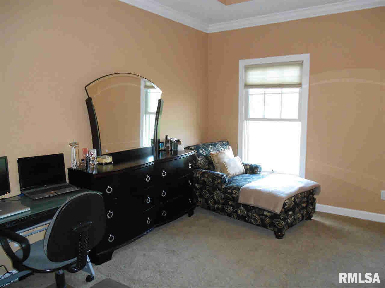 5371 Hugo Road Bettendorf, IA 52722 - Photo 14 of 23 Gallery Image 14