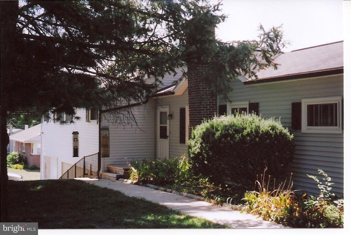 114 North Colebrook Road Manheim, PA 17545 - Photo 2 of 14