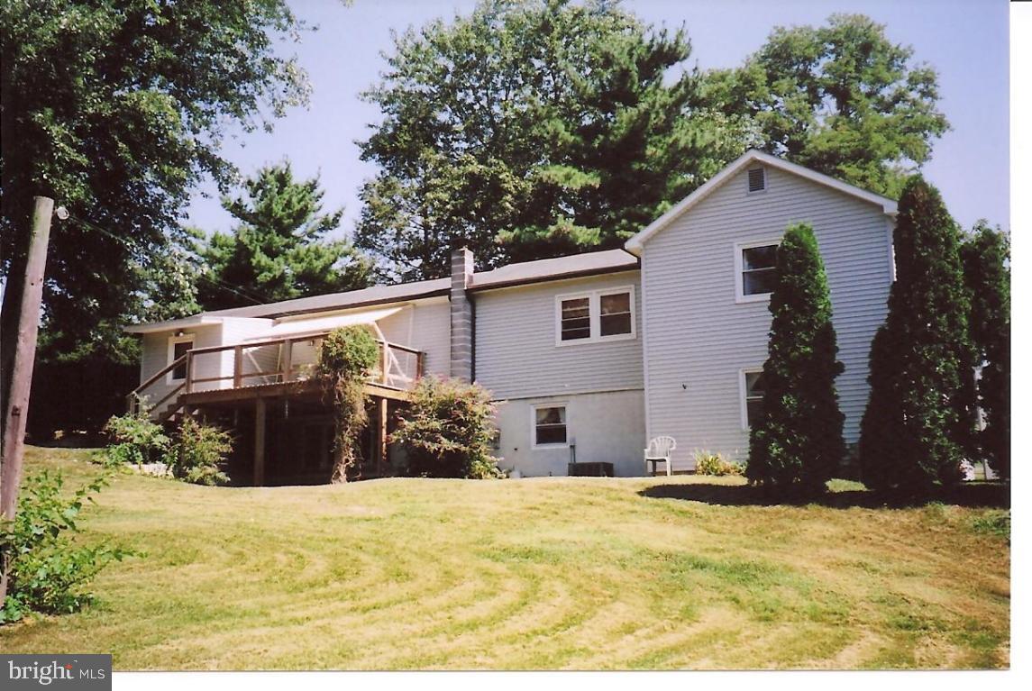 114 North Colebrook Road Manheim, PA 17545 - Photo 5 of 14