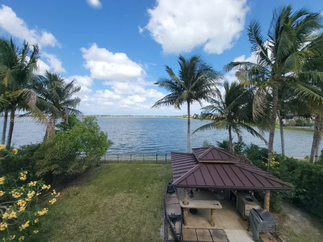 a view of backyard of house