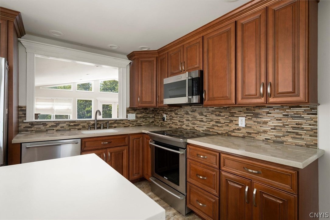 6578 Fox Road Marcy, NY 13403 - Photo 7 of 48 Gallery Image 7