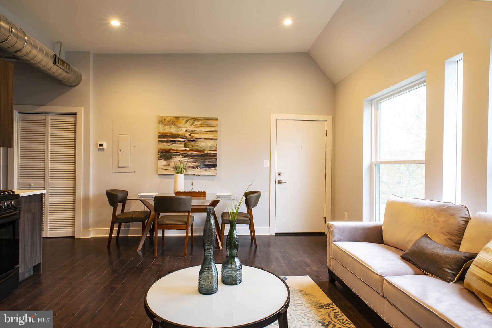 1605 F Street Northeast, Unit 1 Washington, DC 20002 - Photo 4 of 20 Living Room