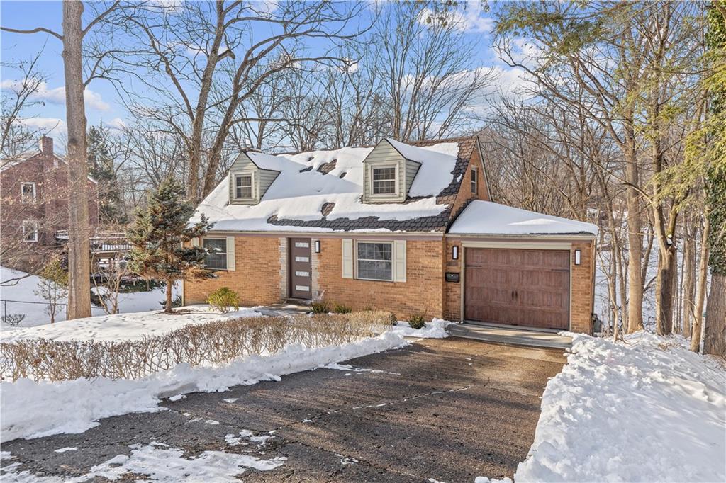 158 Spring Grove Road Pittsburgh, PA 15235 - Photo 3 of 35 Gallery Image 3