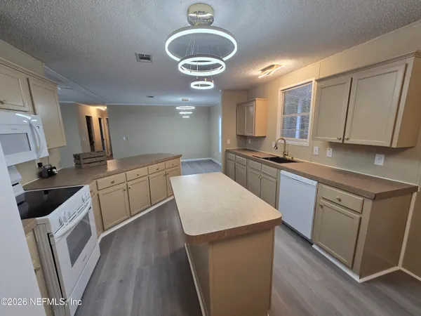 $285,000 | 229 Dolphin Circle, Middleburg, FL 32068