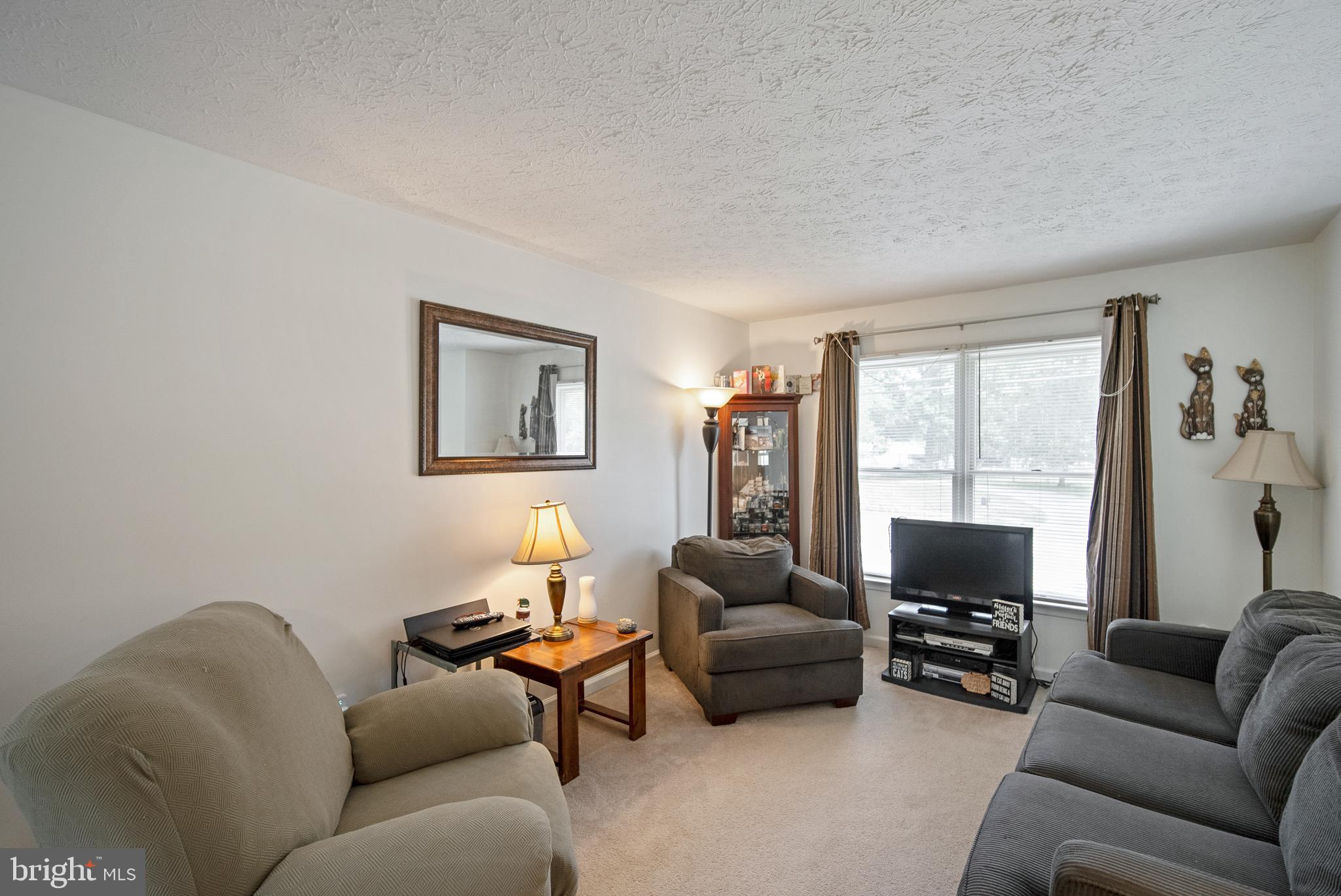 225 Ullman Road Pasadena, MD 21122 - Photo 6 of 46 Gallery Image 6