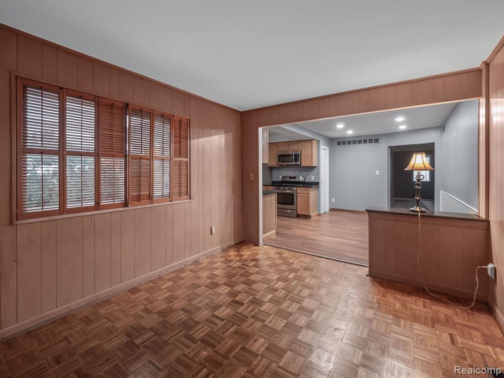 11116 Racine Road Warren, MI 48093 - Photo 19 of 31