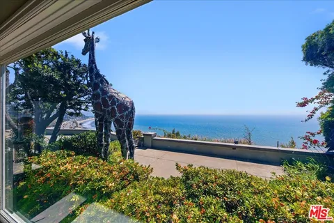 $17,500 | 18244 Coastline Drive, Malibu, CA 90265