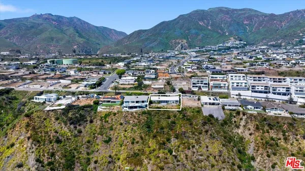 $17,500 | 18244 Coastline Drive, Malibu, CA 90265