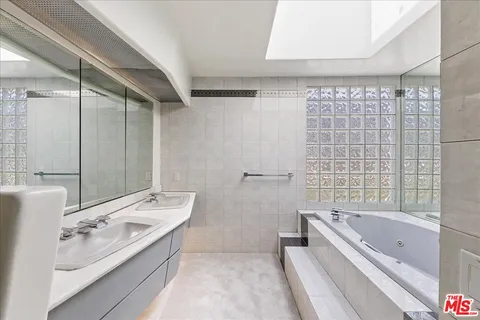 $17,500 | 18244 Coastline Drive, Malibu, CA 90265