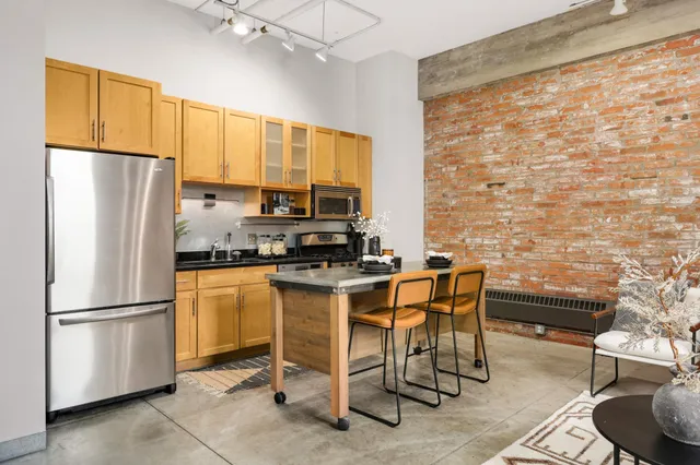 $1,750 | 250 Park Avenue, Unit 307, Minneapolis, MN 55415