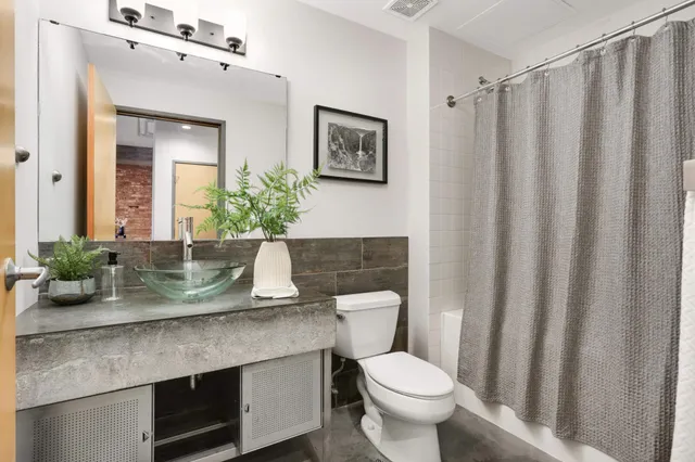 $1,750 | 250 Park Avenue, Unit 307, Minneapolis, MN 55415