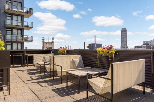 $1,750 | 250 Park Avenue, Unit 307, Minneapolis, MN 55415