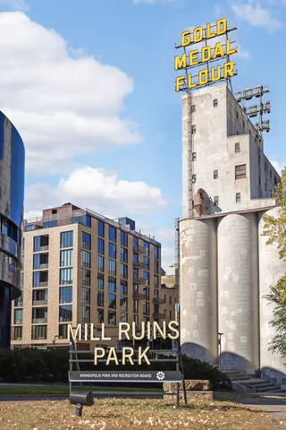 $1,750 | 250 Park Avenue, Unit 307, Minneapolis, MN 55415