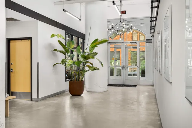 $1,750 | 250 Park Avenue, Unit 307, Minneapolis, MN 55415