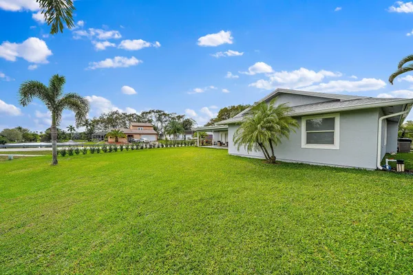 $8,000 | 1342 Essex Drive, Wellington, FL 33414