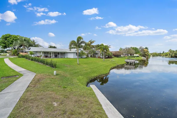 $8,000 | 1342 Essex Drive, Wellington, FL 33414