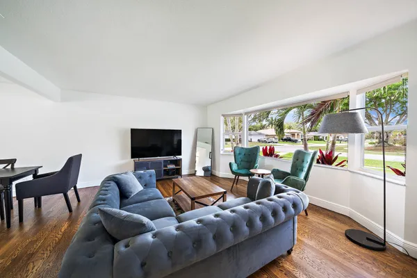 $8,000 | 1342 Essex Drive, Wellington, FL 33414