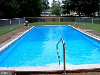 133 Belair Road Warminster, PA 18974 - Photo 3 of 4