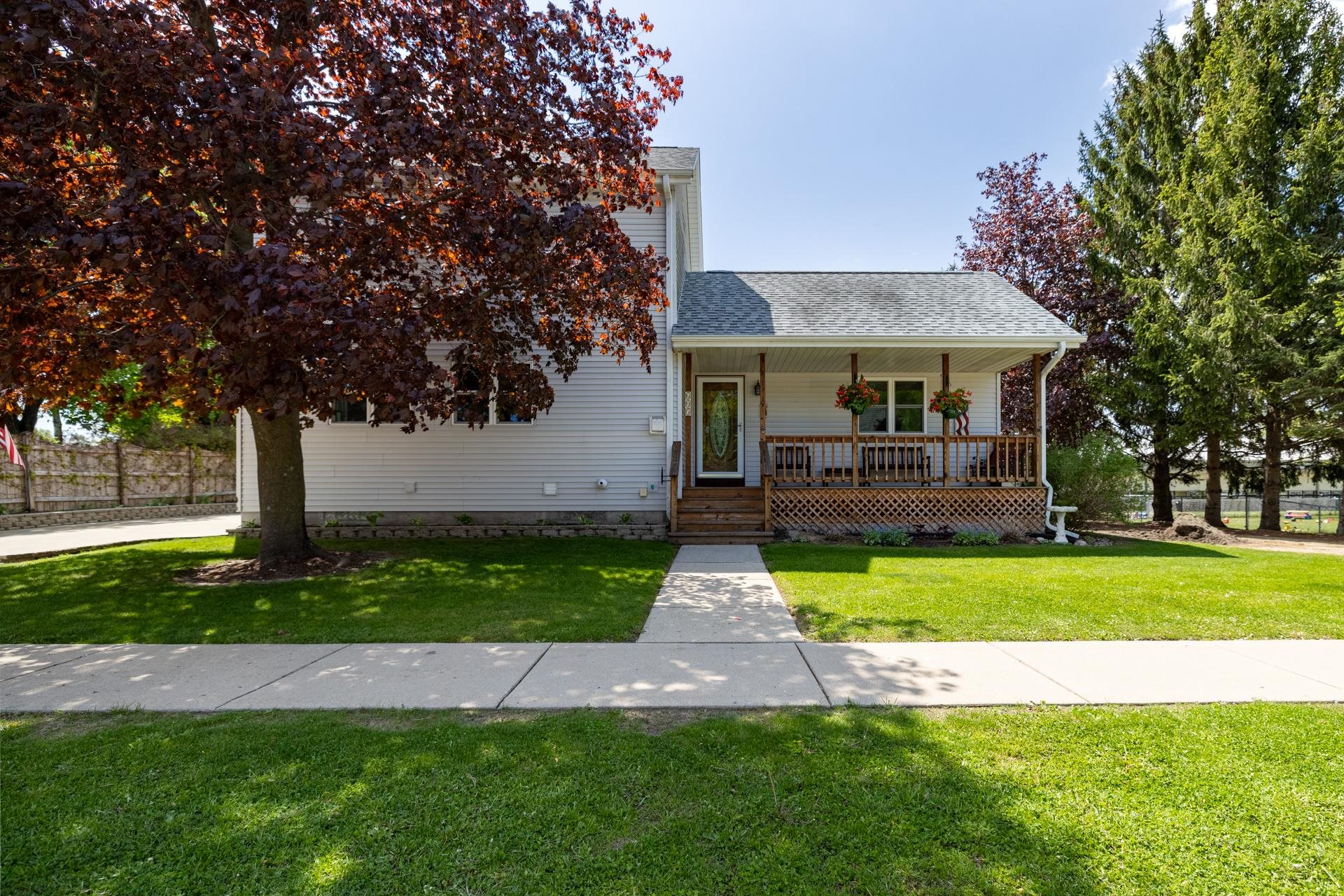 605 Maple Street Palmyra, WI 53156 - Photo 2 of 54