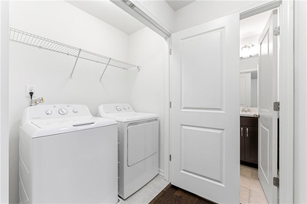 2717 Avanti Way Decatur, GA 30035 - Photo 8 of 15 a utility room with dryer and washer