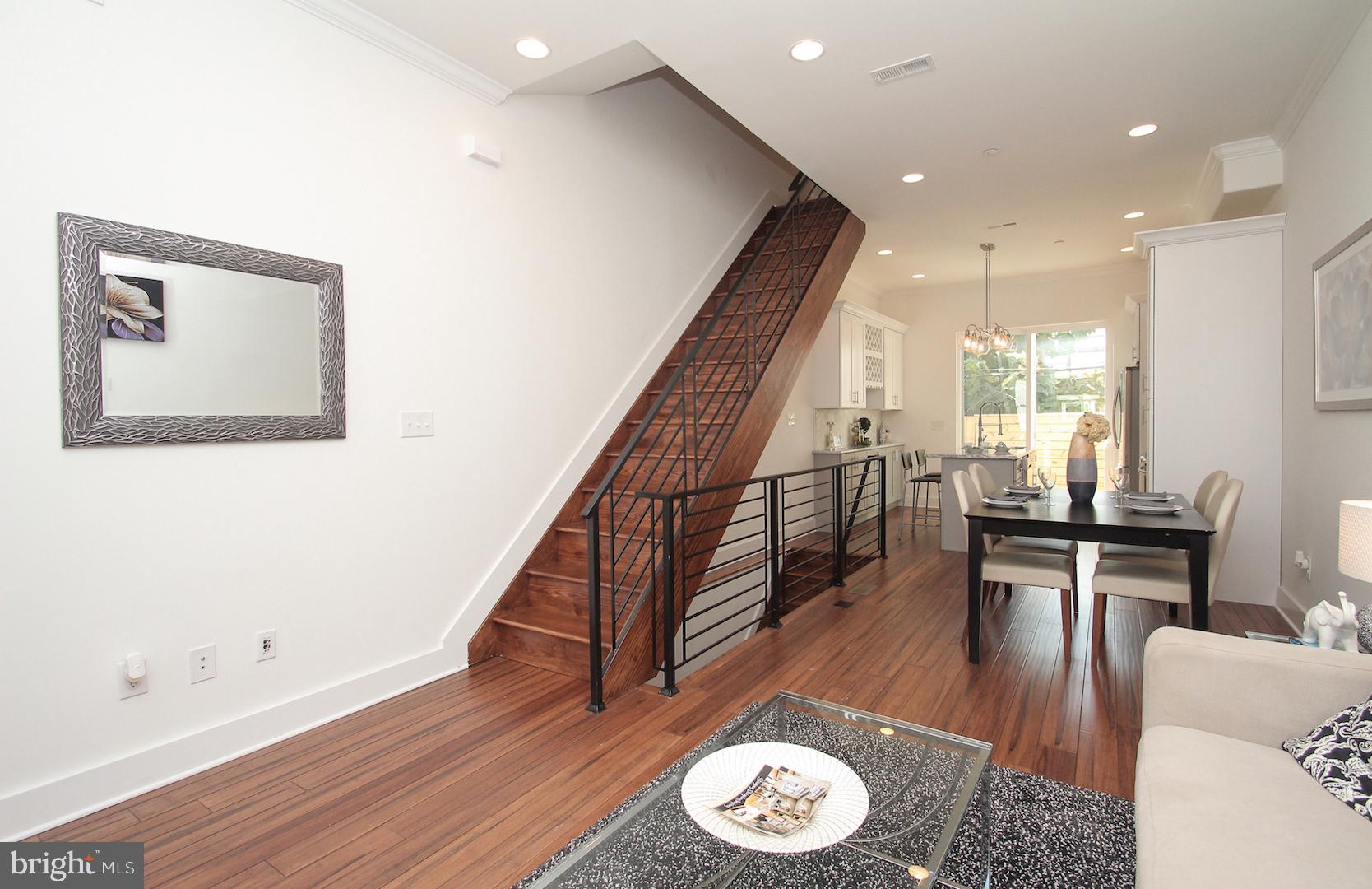 2722 Earp Street Philadelphia, PA 19146 - Photo 5 of 21
