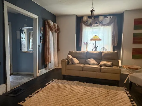 $85,900 | 637 Pennsylvania Avenue, Elmira, NY 14904