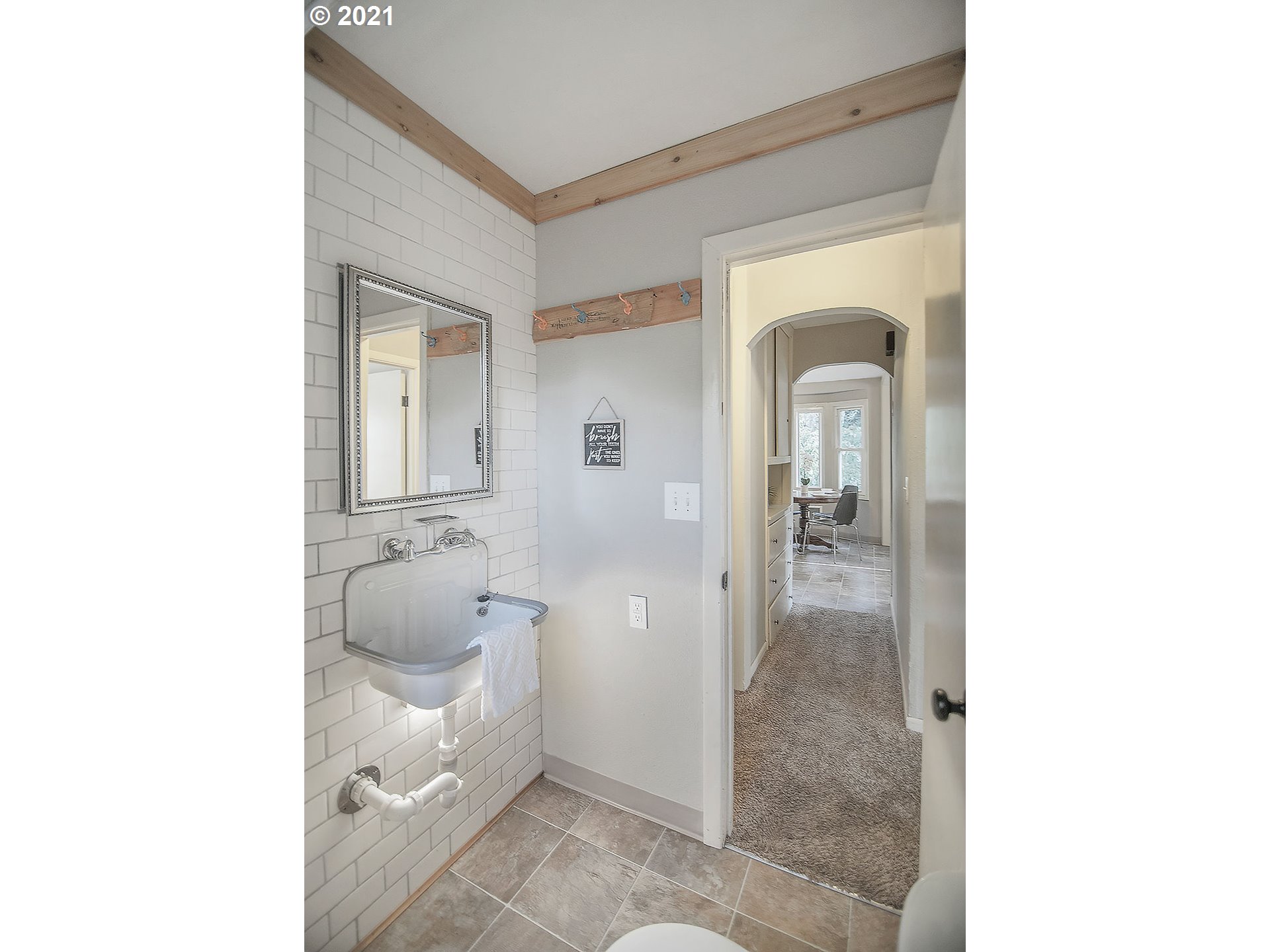 1038 Cloverdale Road Kalama, WA 98625 - Photo 15 of 32 Gallery Image 15