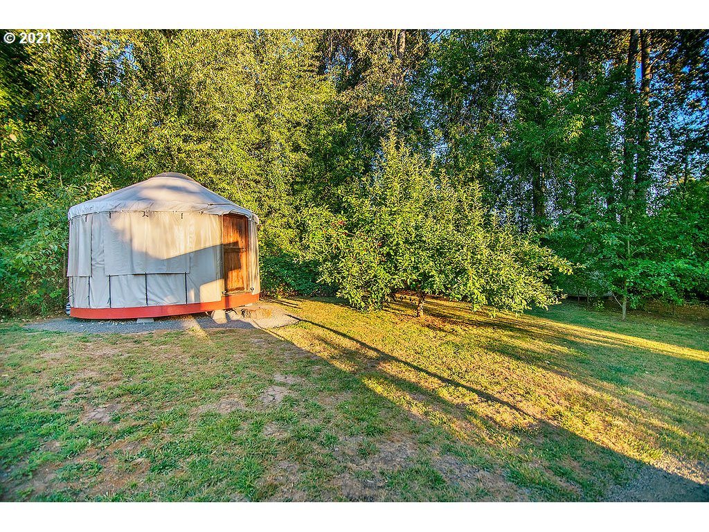 1038 Cloverdale Road Kalama, WA 98625 - Photo 22 of 32 Gallery Image 22