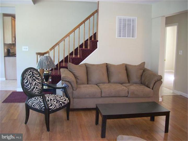 39 Mabel Street Ewing, NJ 08638 - Photo 6 of 23