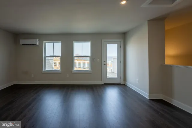 $3,700 | 1622 Sandpiper Bay Loop, Dumfries, VA 22026