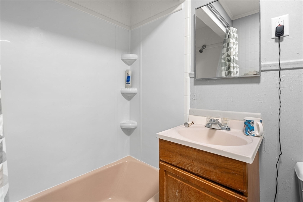 317 Nesmith Street Lowell, MA 01852 - Photo 10 of 35