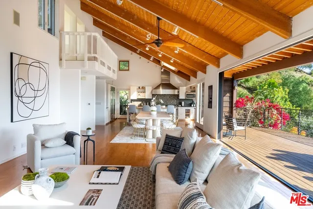 $2,995,000 | 21338 Colina Drive, Topanga, CA 90290