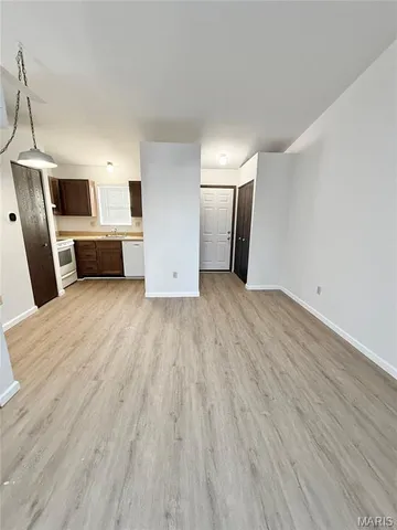 $850 | 76 Peachtree Lane, Fairview Heights, IL 62208