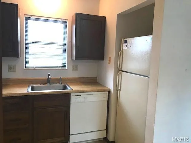 $850 | 76 Peachtree Lane, Fairview Heights, IL 62208