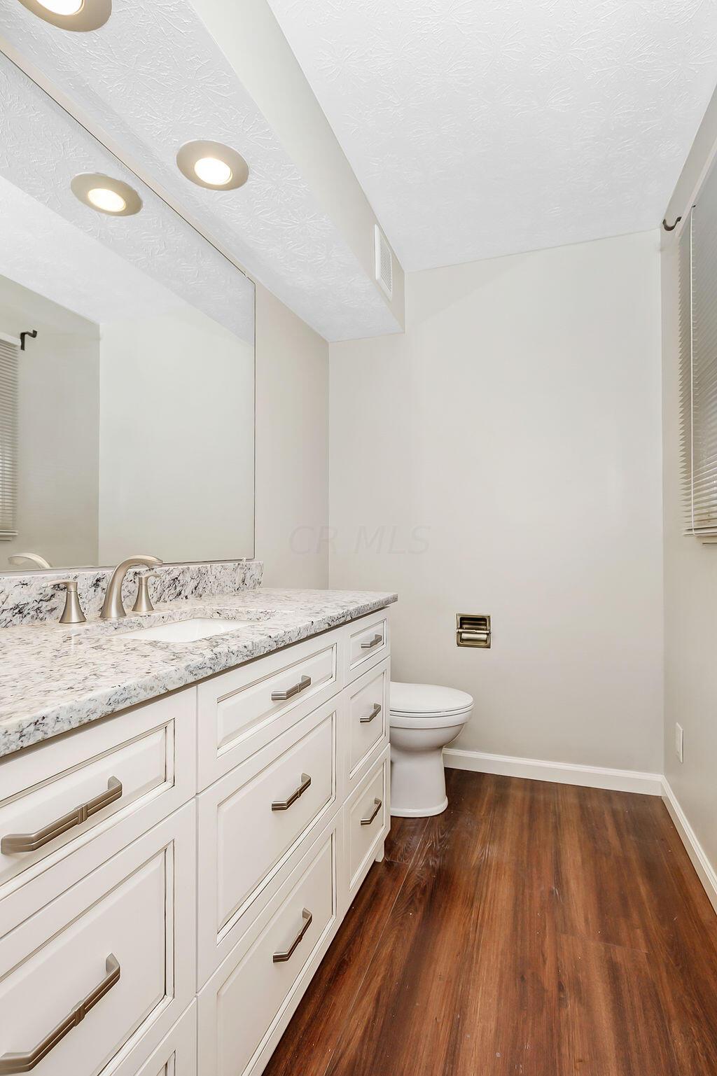 649 Old Farm Road Columbus, OH 43213 - Photo 29 of 83 28-HalfBath