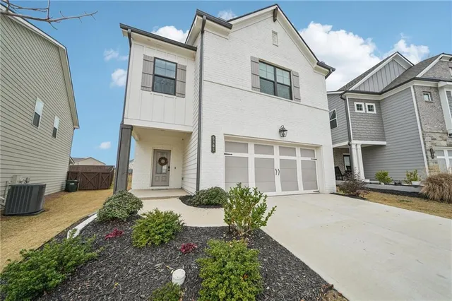 $390,000 | 5305 Fox Hl Lane, Oakwood, GA 30566