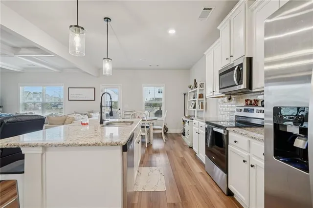 $390,000 | 5305 Fox Hl Lane, Oakwood, GA 30566