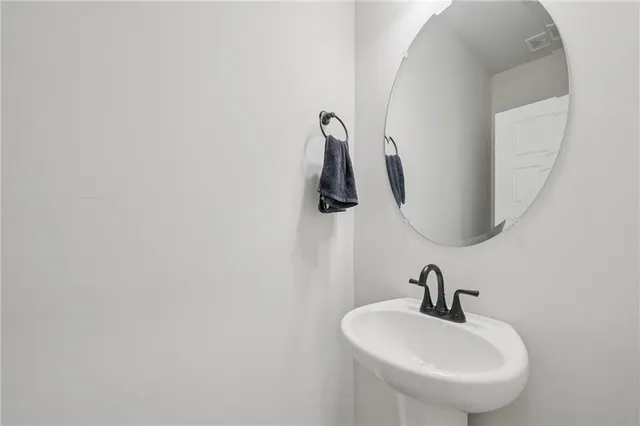 $390,000 | 5305 Fox Hl Lane, Oakwood, GA 30566