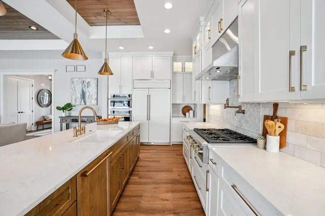 $1,459,900 | W279N6010 Serenity Drive, Sussex, WI 53089